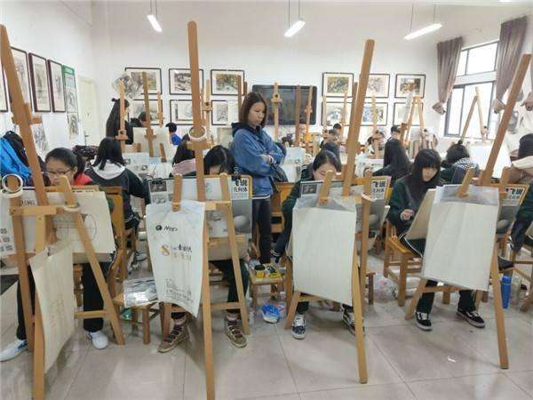 ����x��һ���m���Լ��ĸ߿����g(sh��)��Ӗ(x��n)��(hu��)��